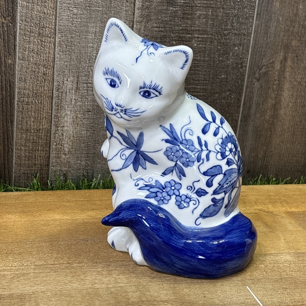 Vintage Chinese Blue White Porcelain Cat Figurine Floral Chinoiserie Decor